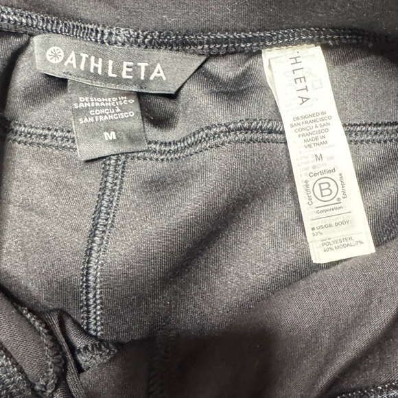 NEW Athleta Get Set Hybrid Joggers Size Medium Black Casual Athleisure - Picture 9 of 9